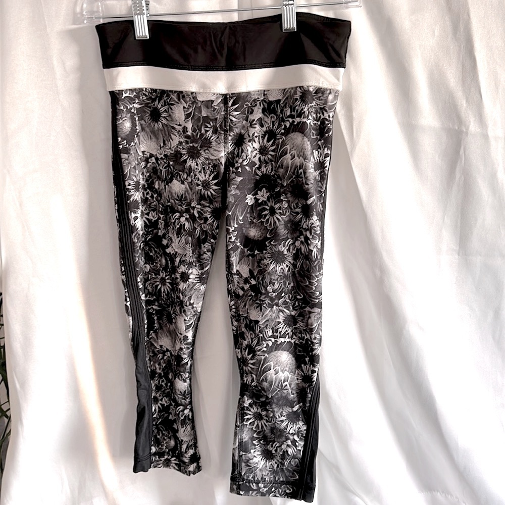 lululemon Women's Yoga Capri